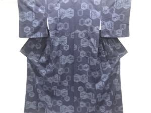 亀甲に竹笹模様織り出し手織り紬着物